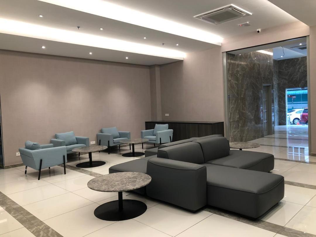 Frazel Inn Hotel Парит-Бунтар Экстерьер фото